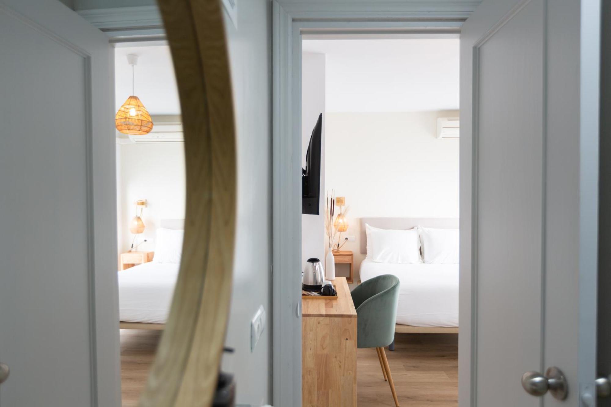 Double Room,1566961340:JPEG
