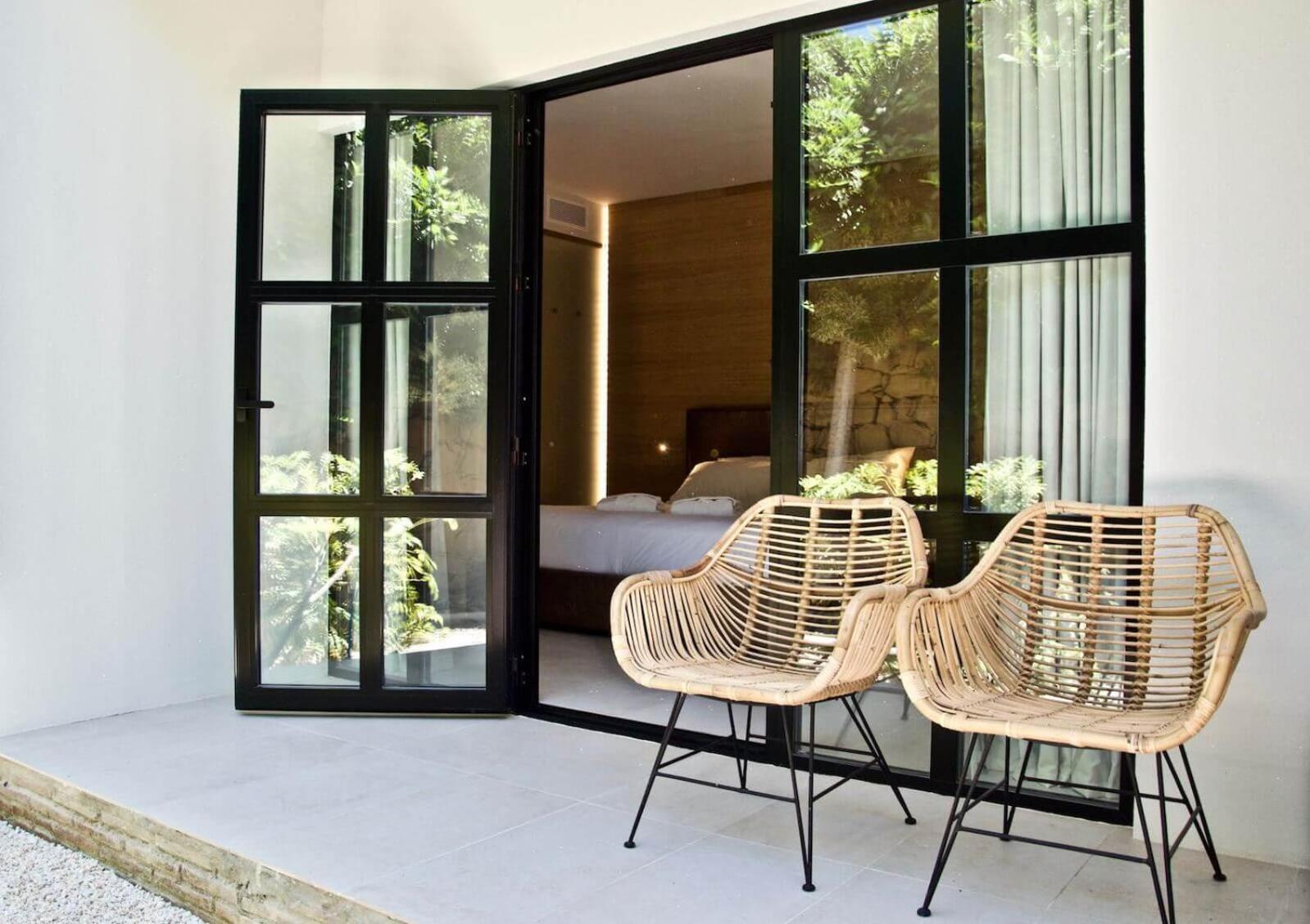 King Room Garden View