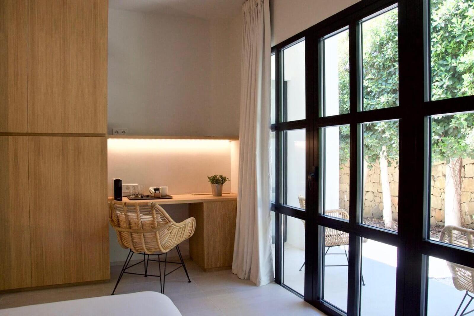 King Room Garden View