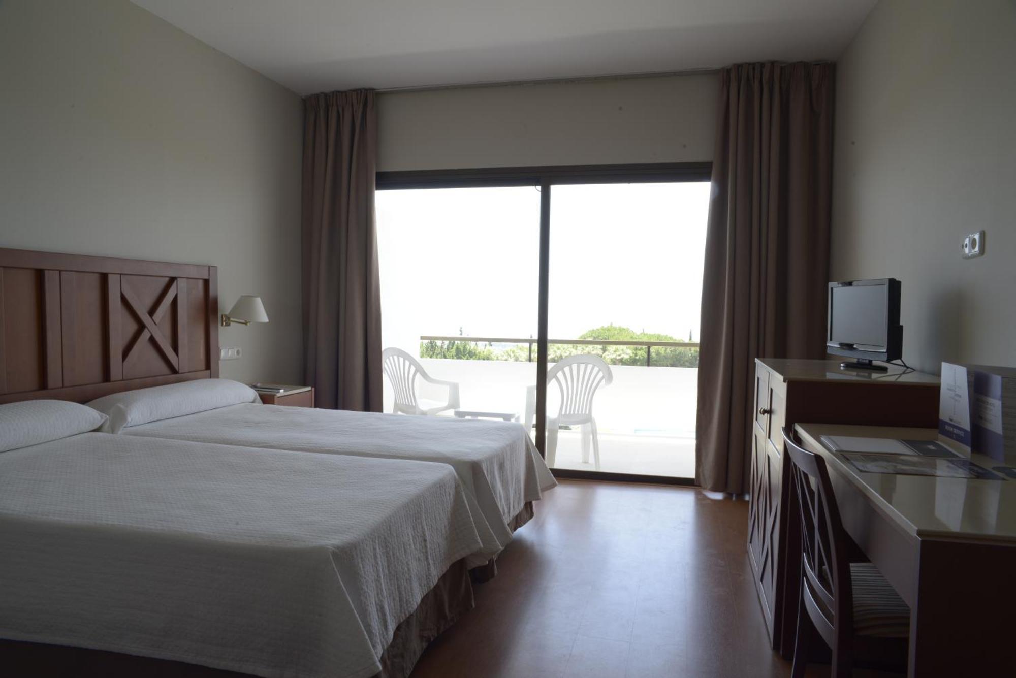 Double or Twin Room Mountain View